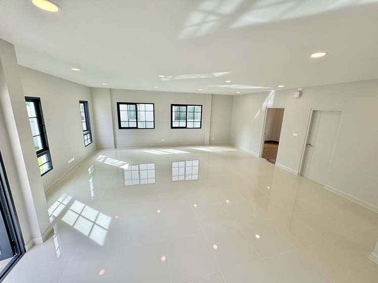 House with Shared Pool in Bangnatrad 